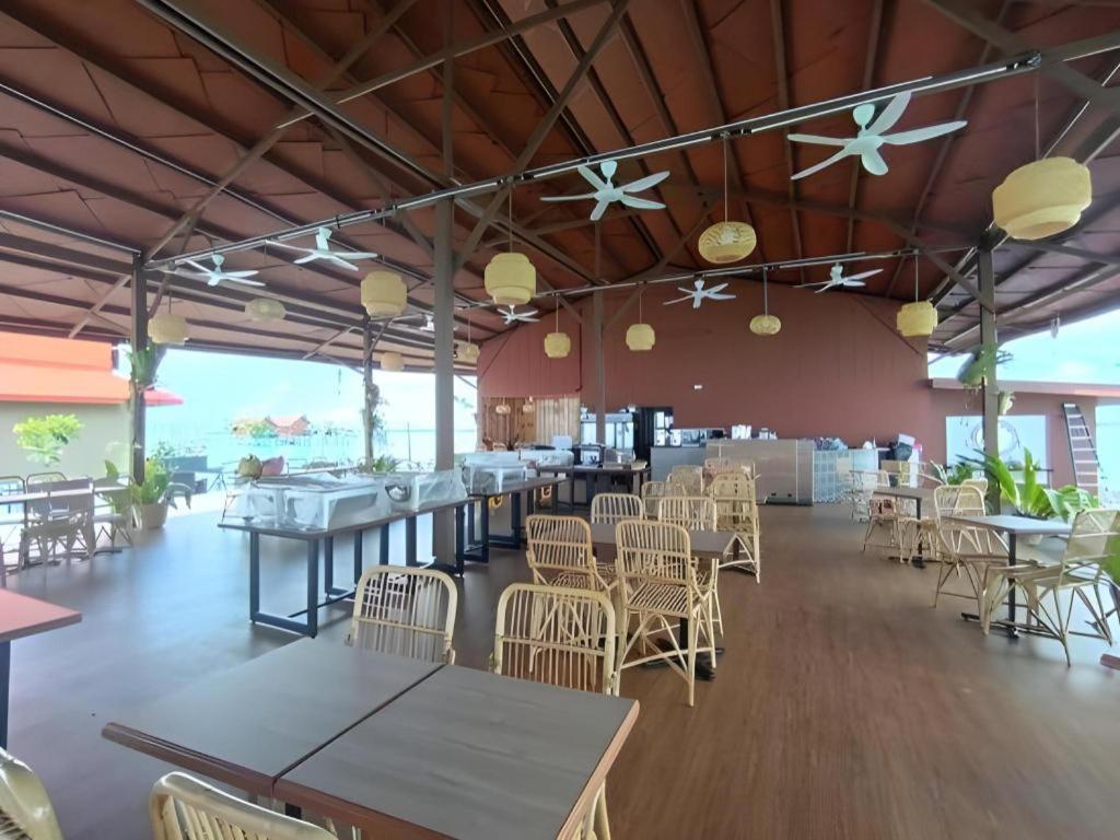 Sand Bay Resort Semporna Esterno foto