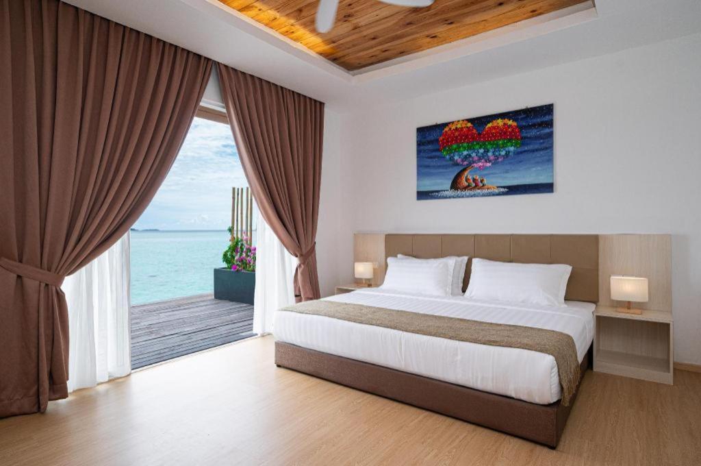 Sand Bay Resort Semporna Esterno foto
